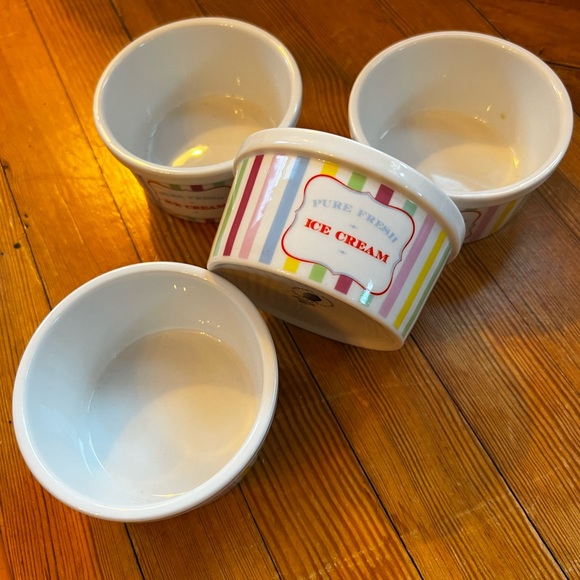 Robert Gordon set of four Multicolor or Striped, ice cream bowls, ramekins - Picture 1 of 6